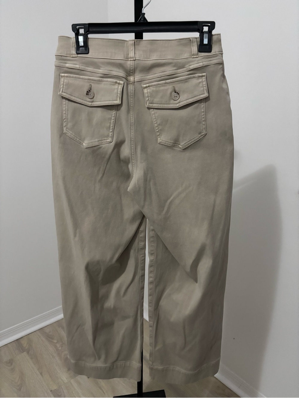 Spanx Women’s Twill pants in Beige - Picture 3 of 4